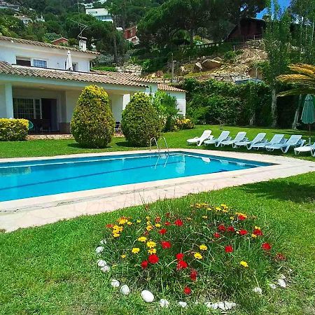Villa Max Lloret de Mar Exterior photo