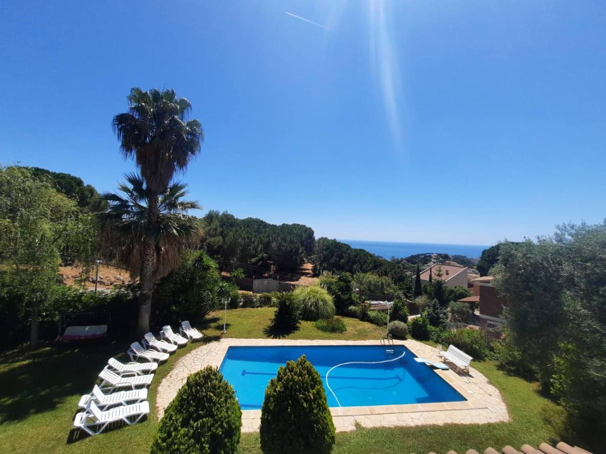 Villa Max Lloret de Mar Exterior photo